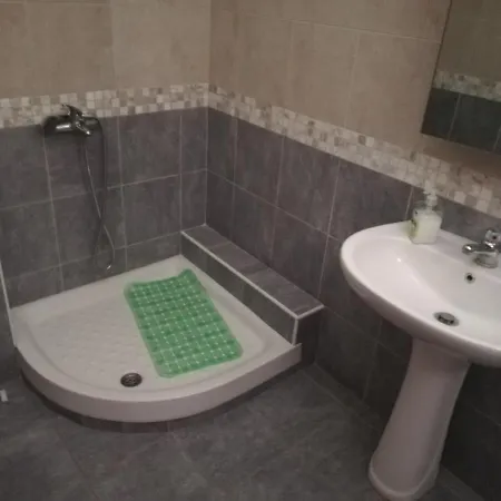 εξοχικο στουσ προποδεσ του ολυμπου * Leptokarya (Pieria)